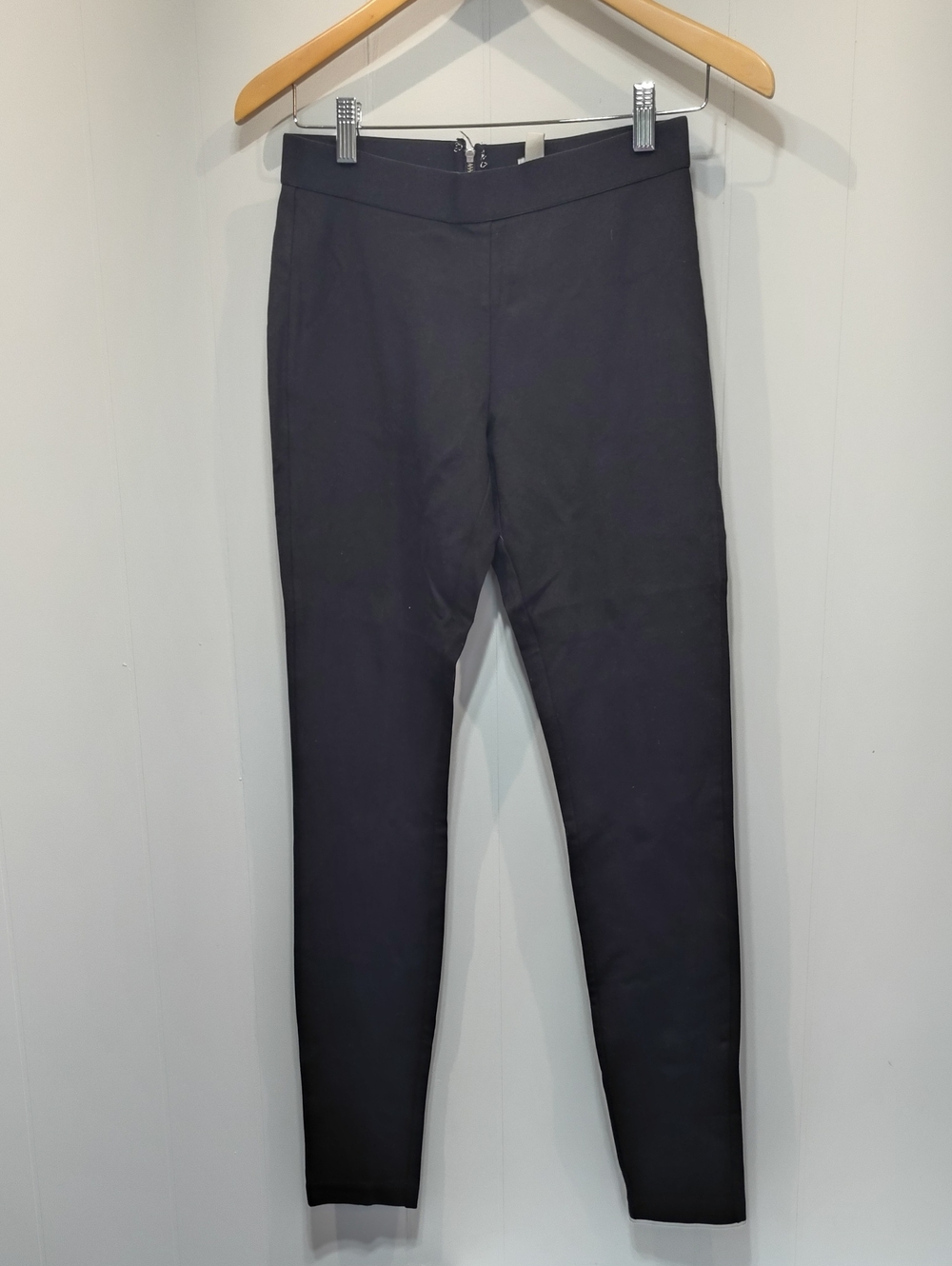 J. Crew Black‎ Pixie Pant with Gold Exposed Zipper Detail size 6R